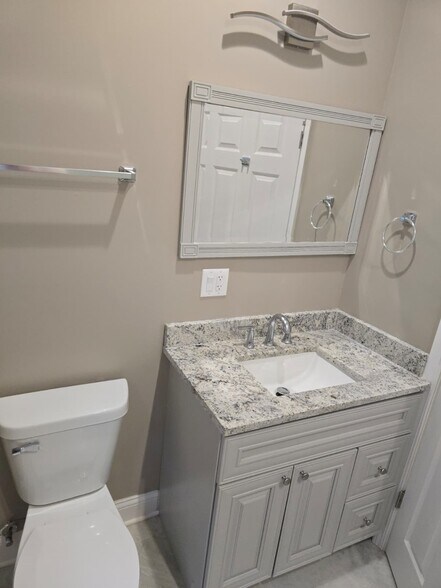 More Photos Of 35 N Mayfield Ave, Chicago Apartments For Sale