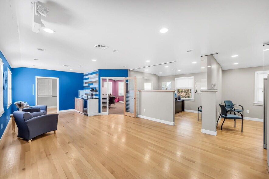 More Photos Of 470 Southampton Rd, Westfield Office For Sale