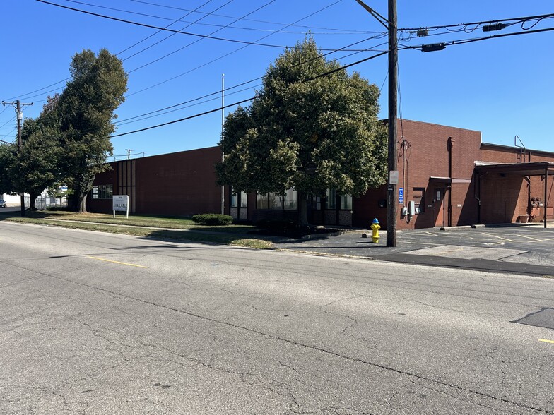 Primary Photo Of 1516 Stanley Ave, Dayton Warehouse For Lease