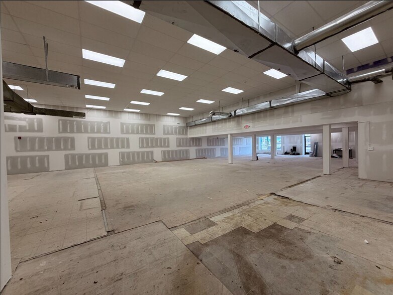 More Photos Of 17-19 Main St, Asbury Park Storefront Retail Office For Lease