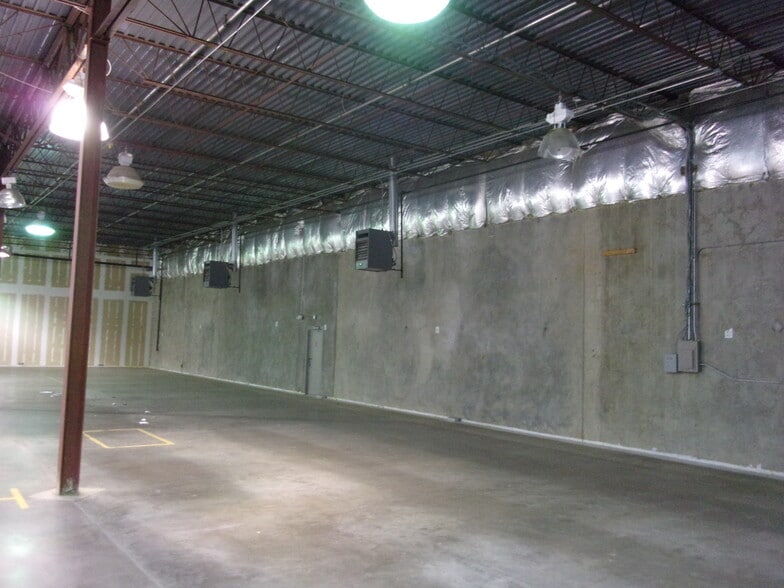 More Photos Of 8197 Euclid Ct, Manassas Park Warehouse For Lease