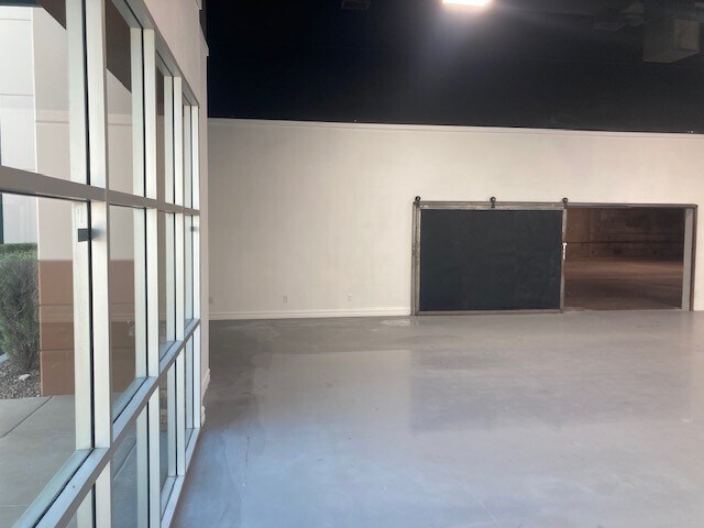 More Photos Of 1196 Wigwam Pky, Henderson Manufacturing For Sale