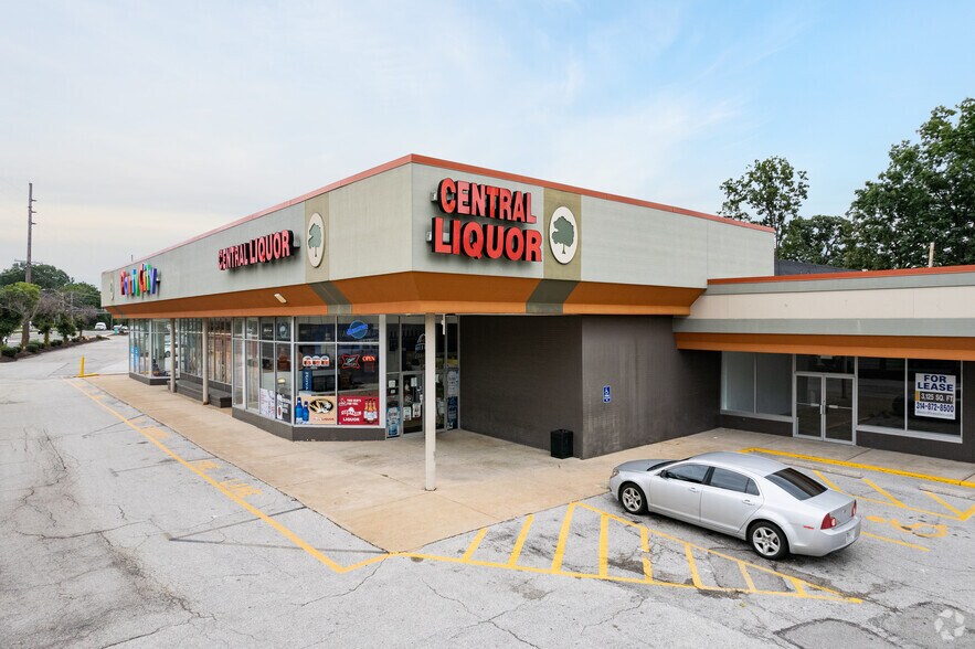 More Photos Of 9598-9656 Olive Blvd, Olivette General Retail For Lease