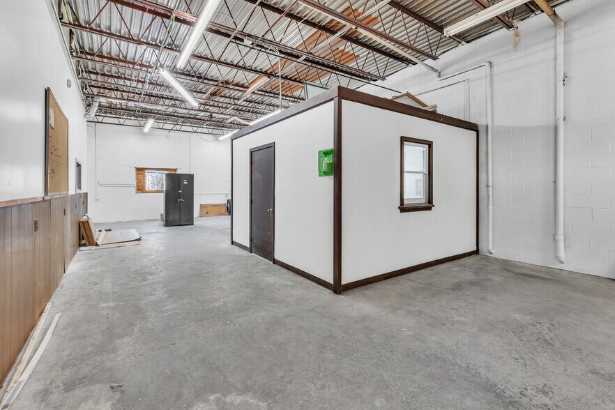 More Photos Of 96A Mainline Dr, Westfield Warehouse For Lease