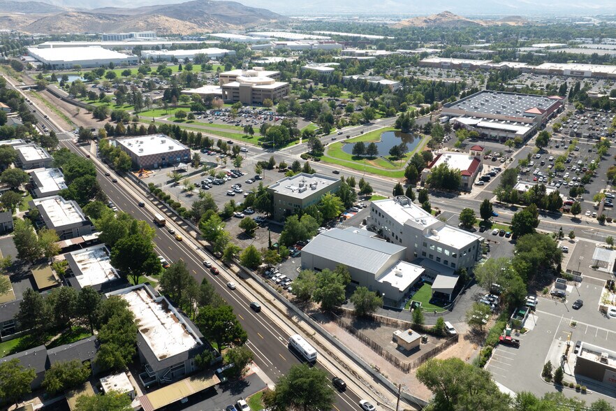 More Photos Of 6225 Neil Rd, Reno Office For Lease
