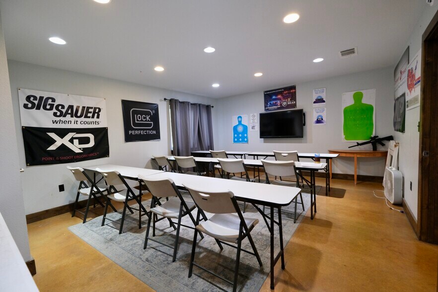 More Photos Of 3100 Woodall Dr, Cedar Park General Retail For Sale