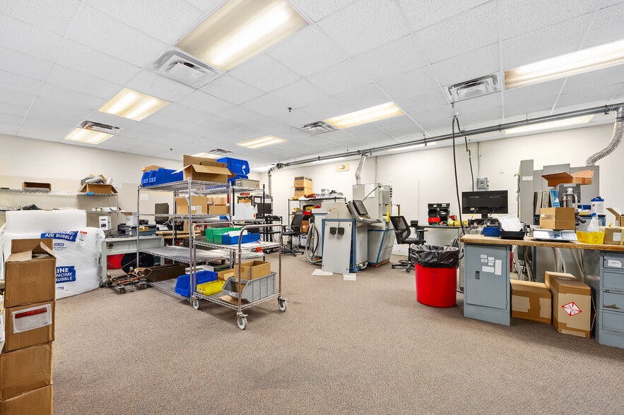 More Photos Of 2 Sunshine Blvd, Ormond Beach Light Distribution For Lease