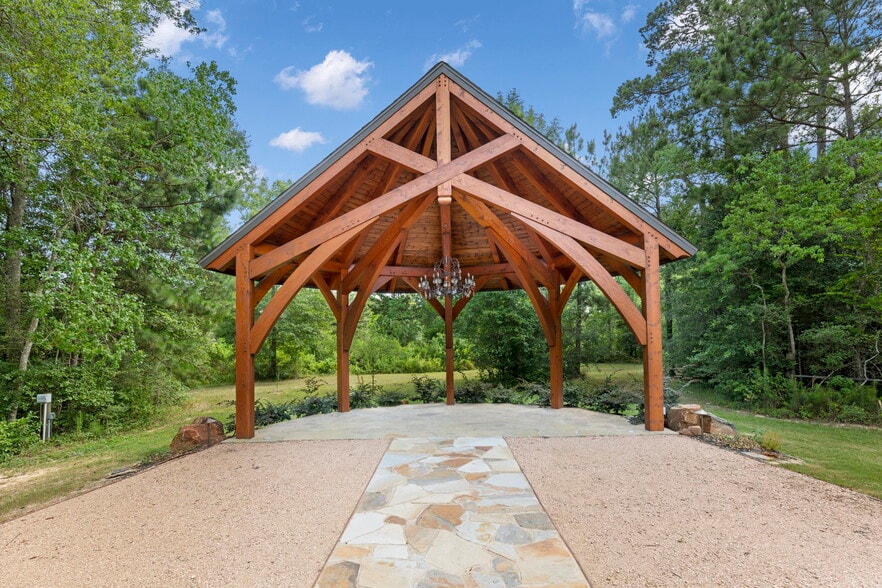 More Photos Of 30663 Moore Rd, Magnolia Freestanding For Sale