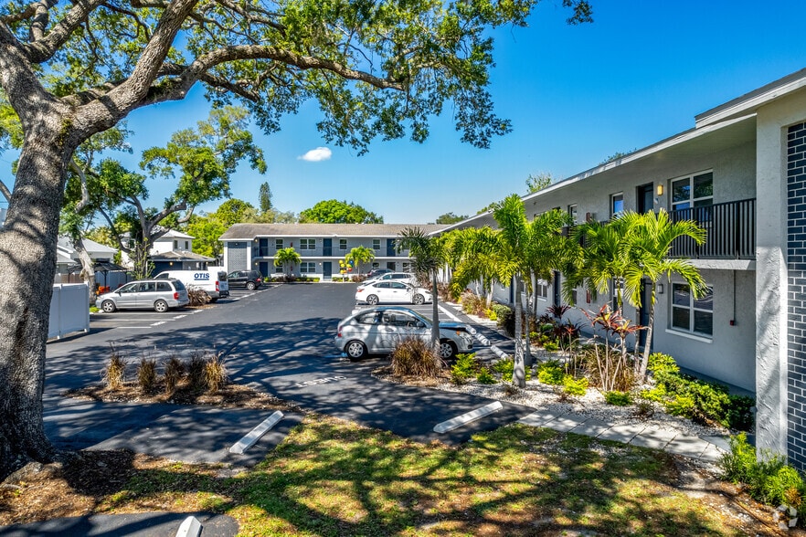 More Photos Of 785 N Osprey Ave, Sarasota Apartments For Sale