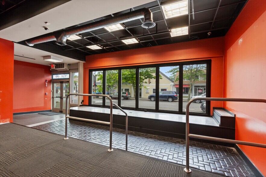 More Photos Of 615 Main St, Hyannis General Retail For Sale