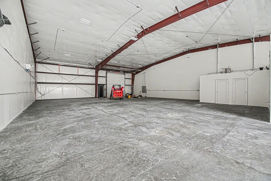 More Photos Of 3406 Shannon Park Dr, Fredericksburg Warehouse For Sale