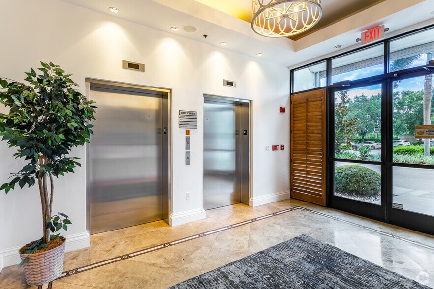 More Photos Of 75 Vineyards Blvd, Naples Office For Lease