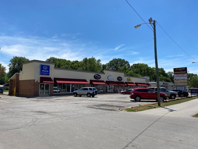 More Photos Of 6411-6441 Bluffton Rd, Fort Wayne General Retail For Sale