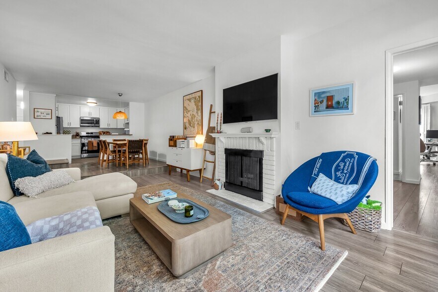 More Photos Of 1630 Hilts Ave, Los Angeles Apartments For Sale