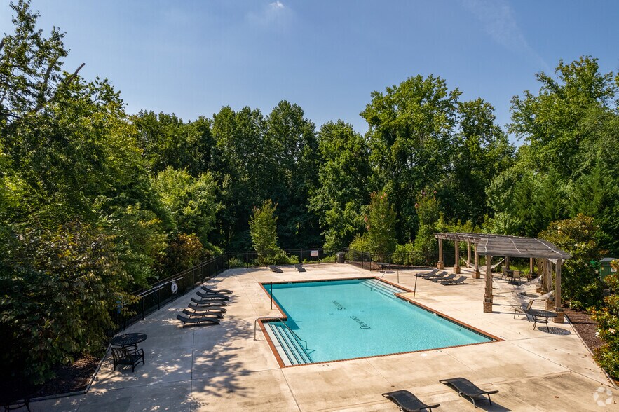 More Photos Of 1831 Quantum Ln, Winston-Salem Apartments For Sale