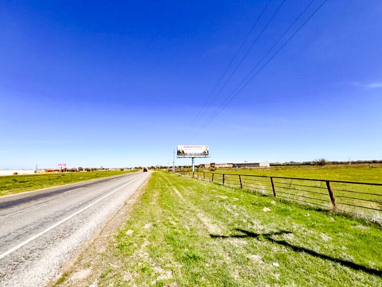 More Photos Of 4901 Eagle Pass Rd, Abilene Warehouse For Sale