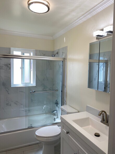 More Photos Of 820 Island Dr, Alameda Specialty For Sale