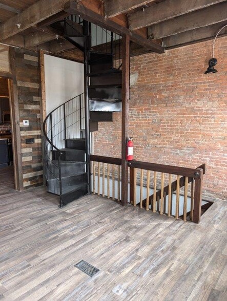 More Photos Of 204 W Main St, Belleville Office Residential For Sale