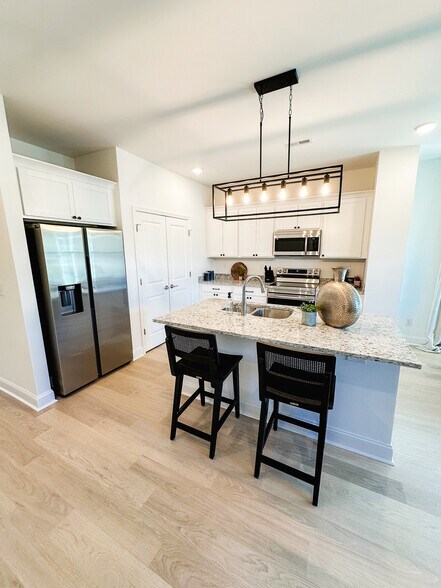 More Photos Of 8407-8456 Whisper Ln, Powell Apartments For Sale