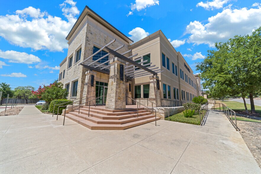 More Photos Of 3503 Paesanos Pky, San Antonio Office For Sale