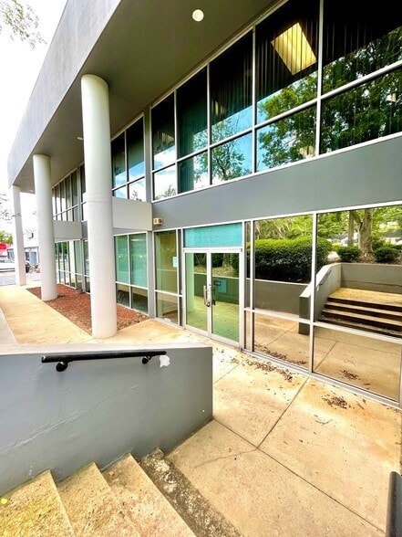 More Photos Of 2700 S Blair Stone Rd, Tallahassee Office For Lease