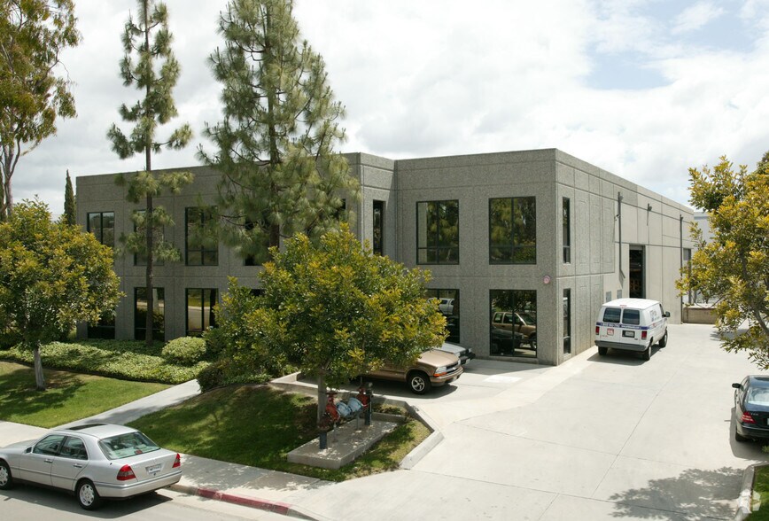 More Photos Of 7765 Arjons Dr, San Diego Manufacturing For Lease