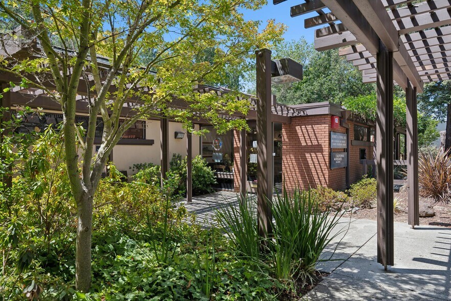 More Photos Of 864-868 2nd St, Santa Rosa Medical For Sale