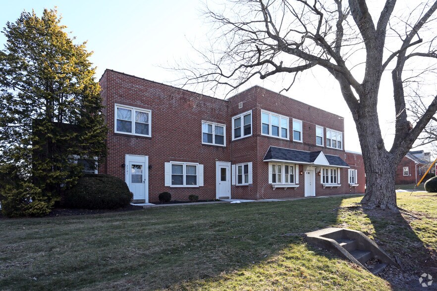 More Photos Of 2701 Cowpath Rd, Hatfield Office Residential For Lease