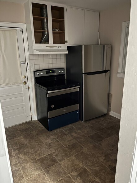 More Photos Of 2007 Wake Forest Rd, Raleigh Storefront Retail Office For Lease