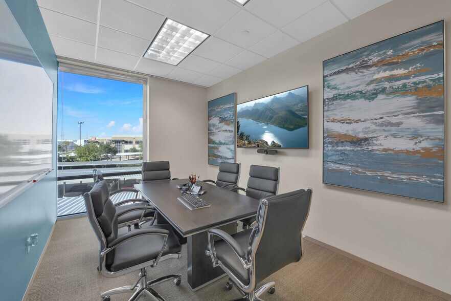 More Photos Of 681 Greens Pky, Houston Office For Lease
