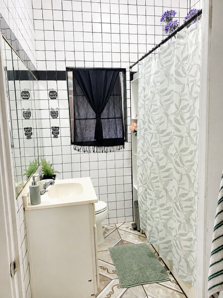 More Photos Of 515 Wilson Ave, Bakersfield Apartments For Sale