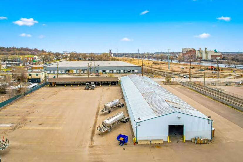 More Photos Of 111 N 33rd Ave N, Minneapolis Manufacturing For Sale