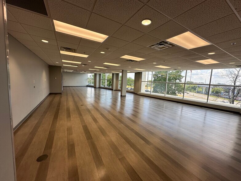 More Photos Of 5380 Hickory Hollow Pky, Nashville Medical For Lease