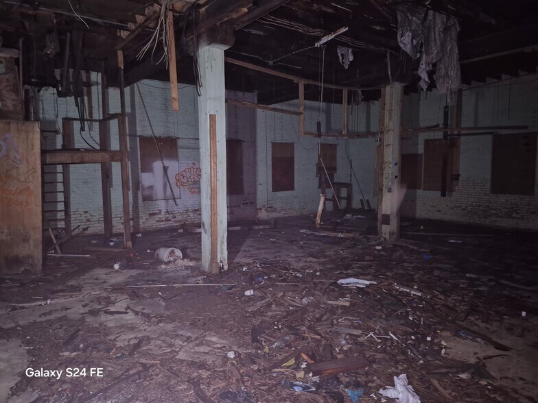 More Photos Of 1301 N Wolfe St, Baltimore Warehouse For Sale