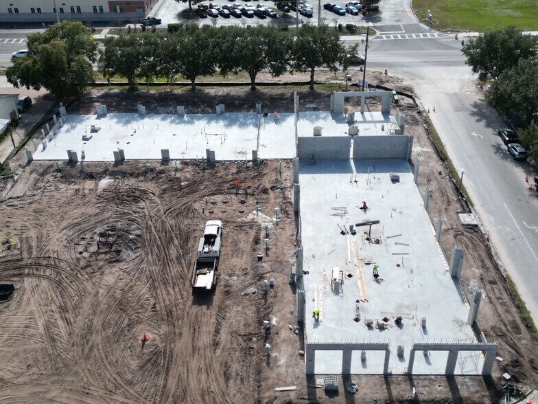 More Photos Of 2521 Partin Settlement Rd, Kissimmee Restaurant For Lease