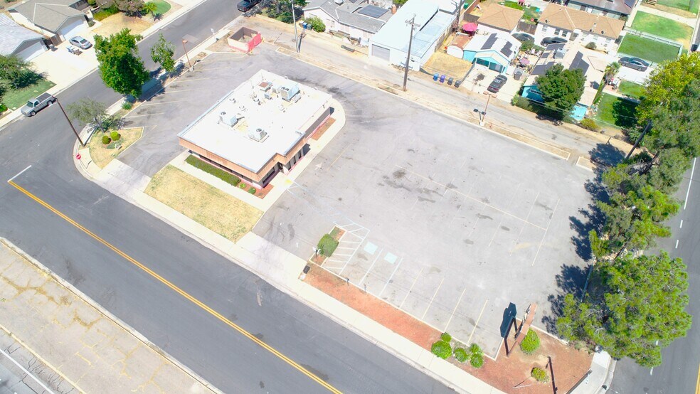 More Photos Of 2500 N Chester Ave, Bakersfield Fast Food For Lease