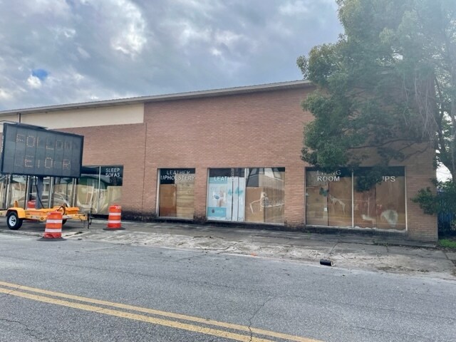 More Photos Of 411 W Madison St, Starke Storefront Retail Office For Lease