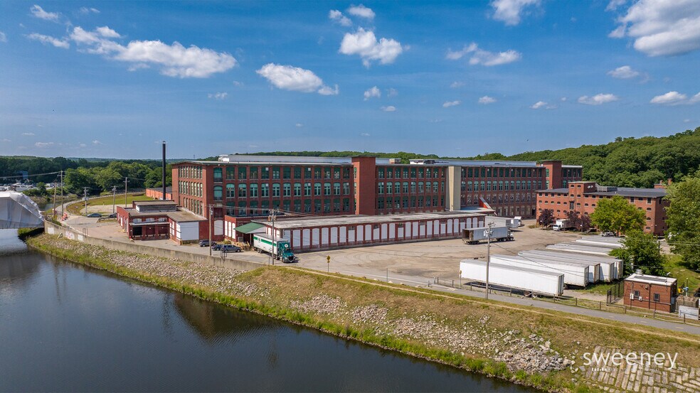 More Photos Of 159 Singleton St, Woonsocket Manufacturing For Lease