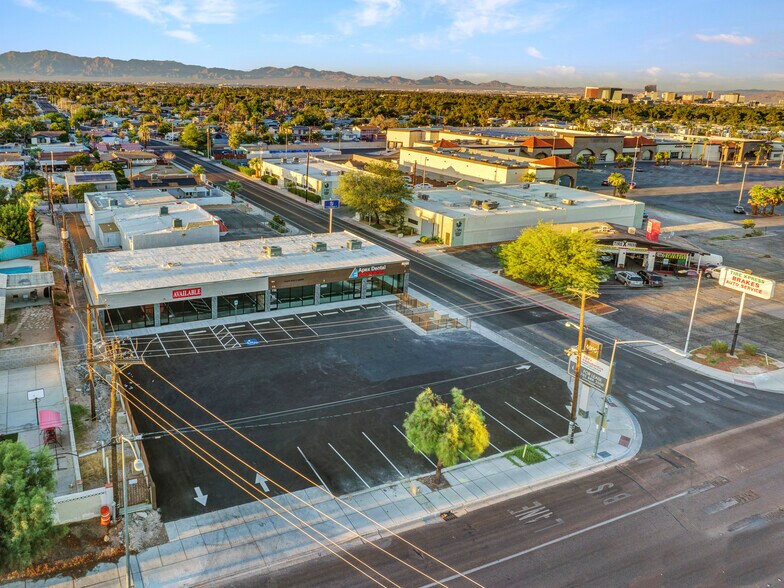 More Photos Of 4000 W Sahara Ave, Las Vegas Freestanding For Lease