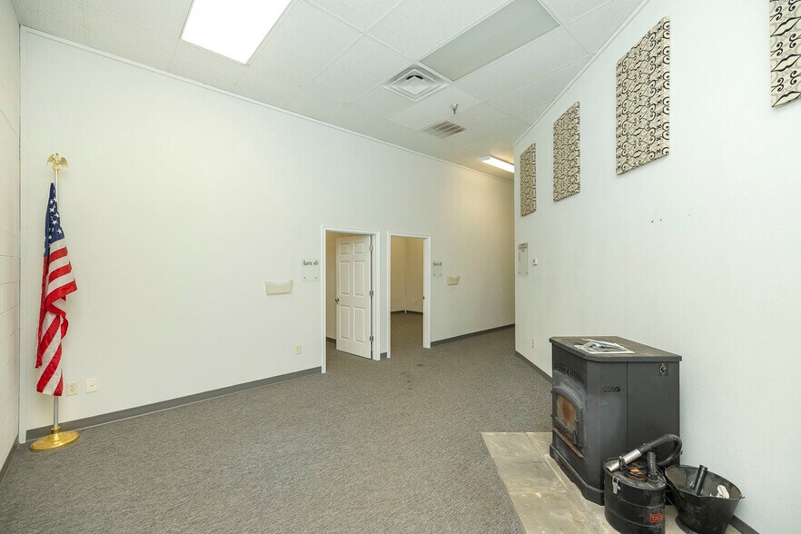 More Photos Of 226 E Ross St, Clearwater Freestanding For Sale