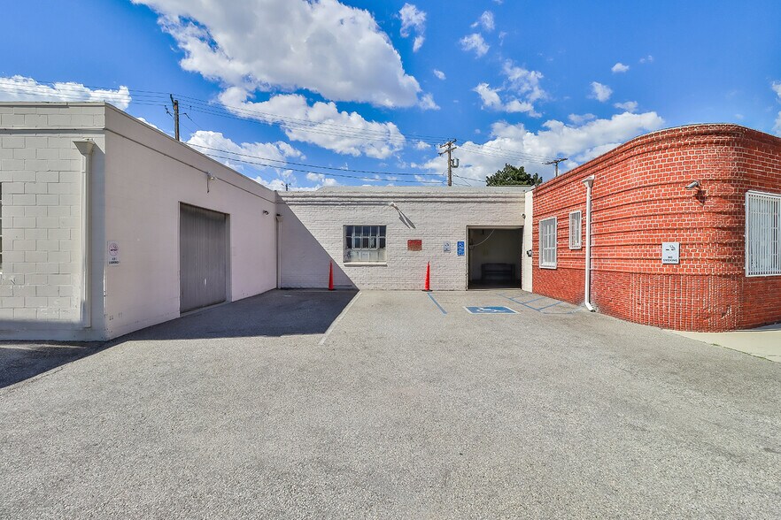 More Photos Of 2101 W Olive Ave, Burbank Warehouse For Sale