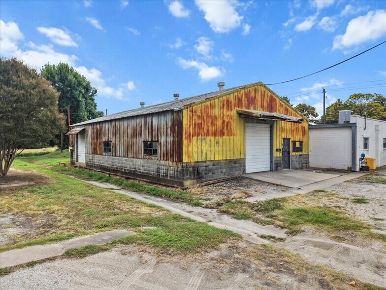 More Photos Of 704 W Shaw Ave, Pasadena Land For Sale