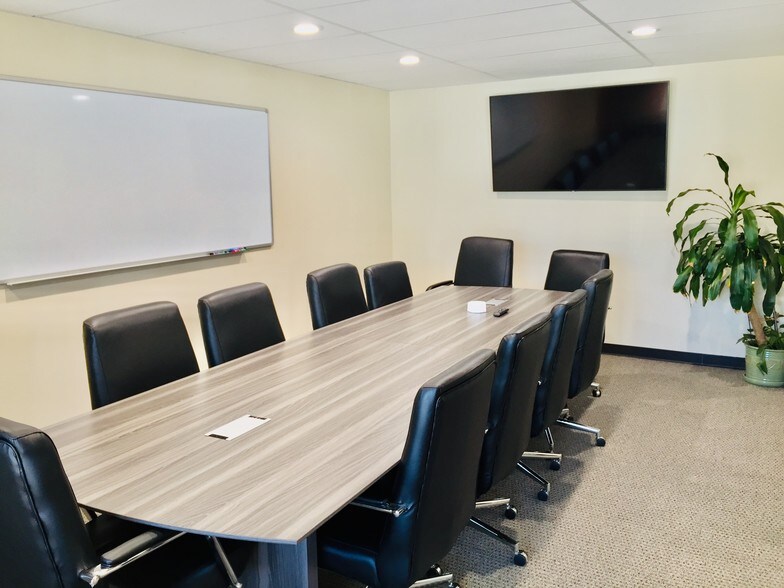 More Photos Of 6416-6424 S Quebec St, Englewood Coworking Space