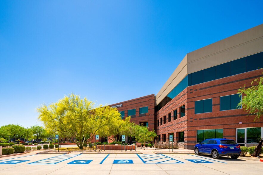 More Photos Of 8860 E Chaparral Rd, Scottsdale Unknown For Lease