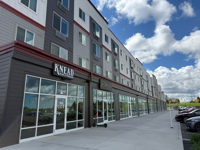 More Photos Of 1490 NE North Fairway Dr, Pullman General Retail For Lease