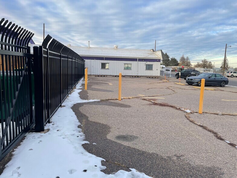 More Photos Of 2515 7th Ave, Garden City Warehouse For Lease