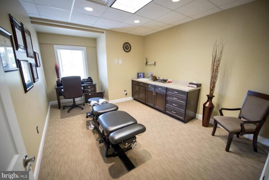 More Photos Of 1324 Belmont Ave, Salisbury Medical For Sale