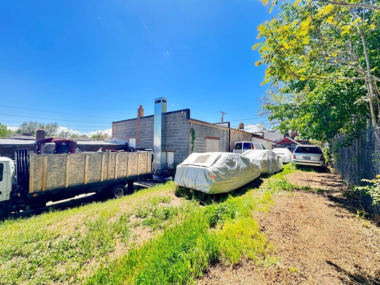 More Photos Of 2301 W 44th Ave, Denver Auto Repair For Sale