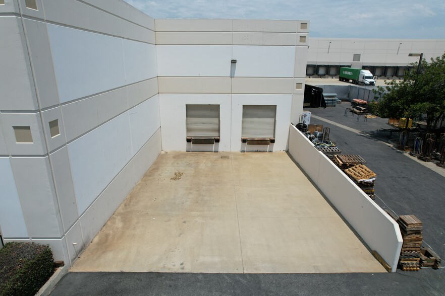More Photos Of 1689 S Parco Ave, Ontario Warehouse For Sale