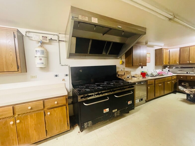 More Photos Of 210 Home Ave, Churubusco Office Residential For Sale